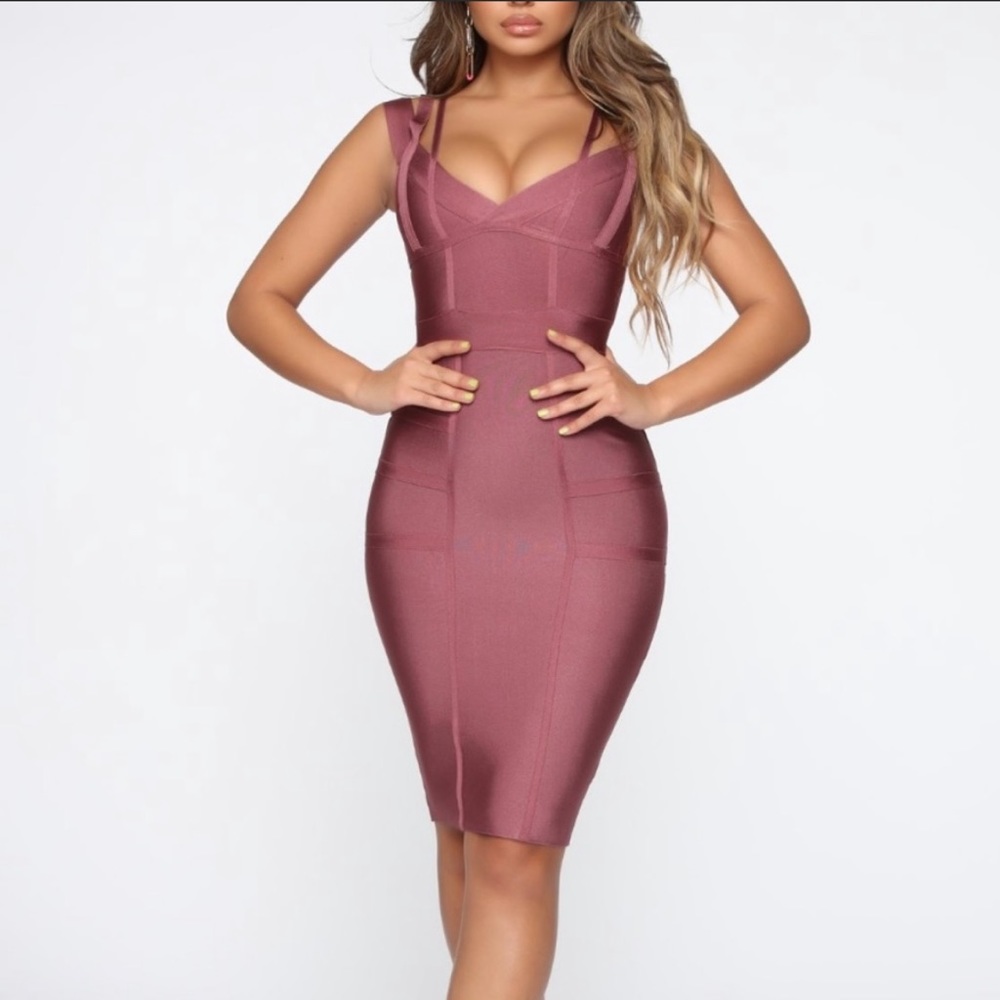 Mauve Bandage Dress. Size S. NWT’s